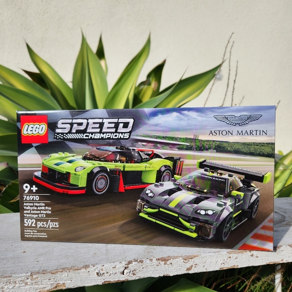 Lego Other - NEW LEGO Speed Champions Aston Martin Valkyrie AMR Pro & Vantage GT3 2 Cars